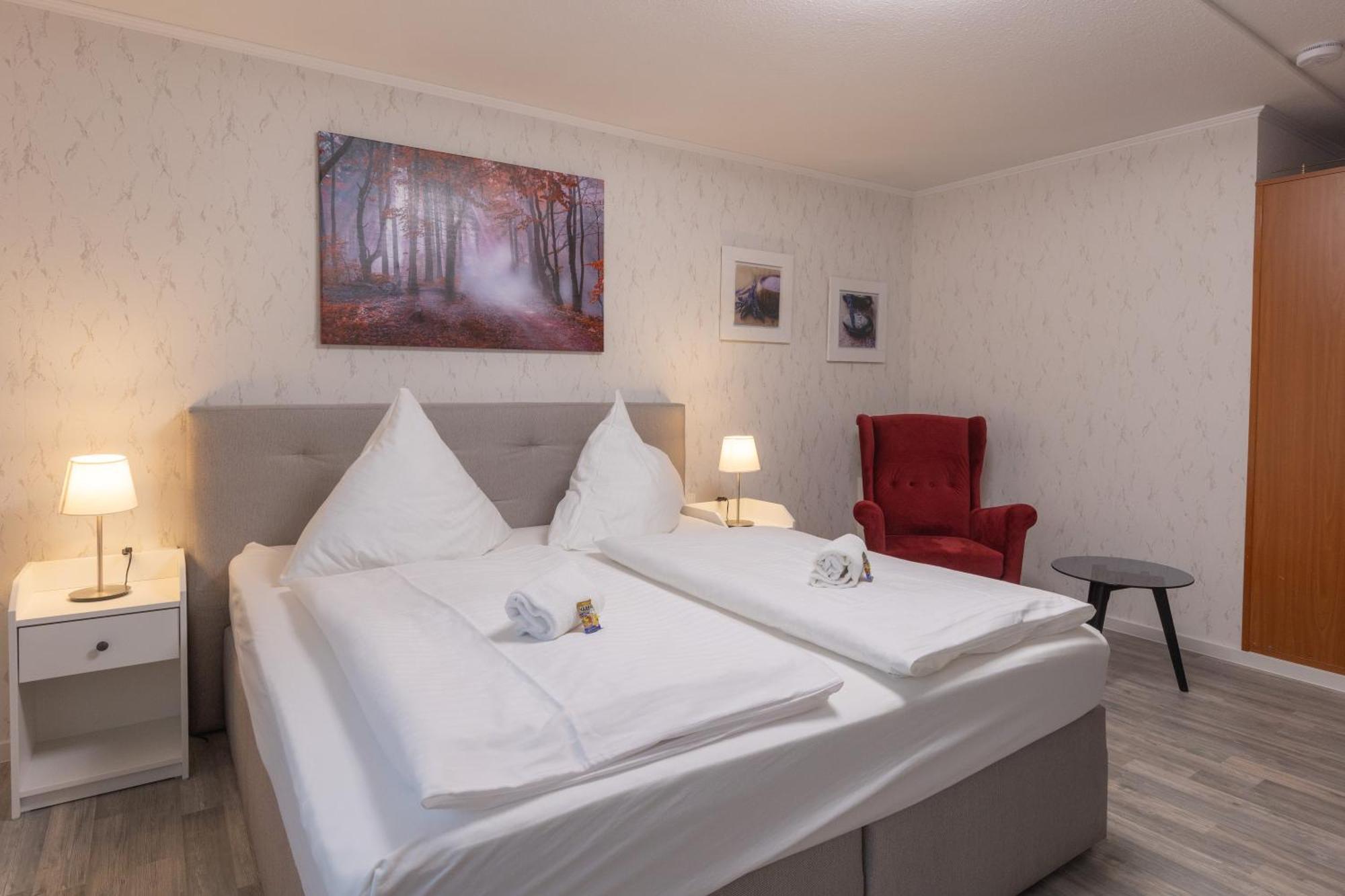 Hotel-Gasthaus "Krone" Boetzingen Εξωτερικό φωτογραφία